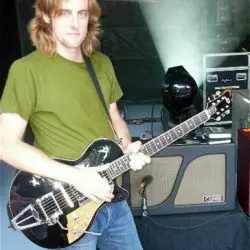 Carl Broemel
