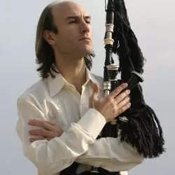 Carlos Núñez