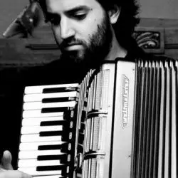 Daniel Kahn