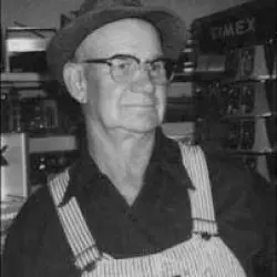 Leonard Weir