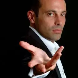 Mark Milhofer