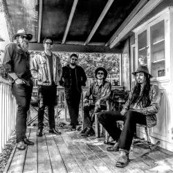 Robert Jon & The Wreck