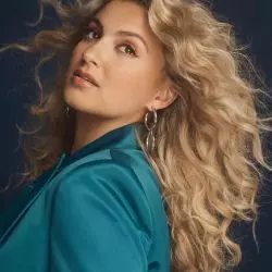 Tori Kelly