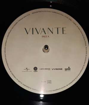LP Amel Bent: Vivante