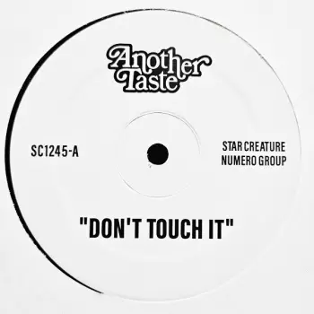 Maxx Traxx: Don't Touch It