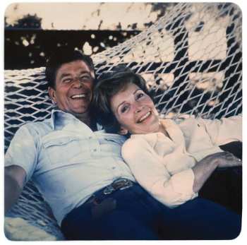 Album Apathy: Mom & Dad