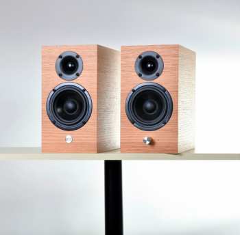 Hi-Fi AQ M27