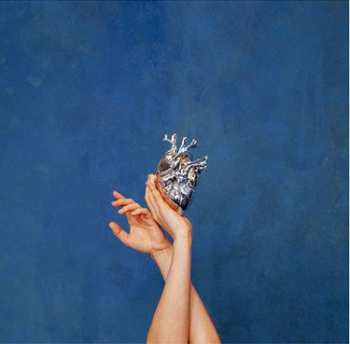Album Aurora: What Happened To The Heart?