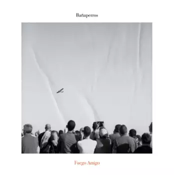 Bañaperros: Fuego Amigo