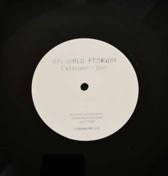 LP Brunhild Meyer-Ferrari: Extérieur - Jour