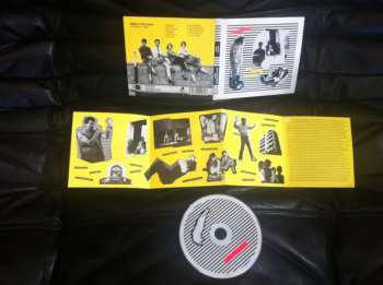 CD Cha Cha Guitri: French Synth Wave - St Etienne - 1981