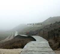 Album Clara Luzia: Falling Into Place