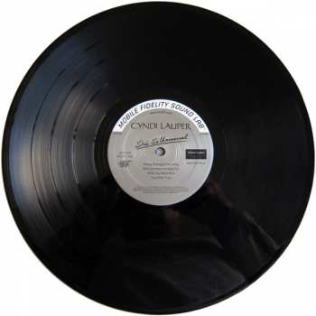 LP Cyndi Lauper: She's So Unusual LTD | NUM