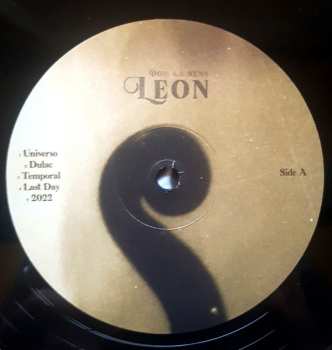 LP Dom La Nena: Leon