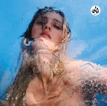 Elli Medeiros: Elli