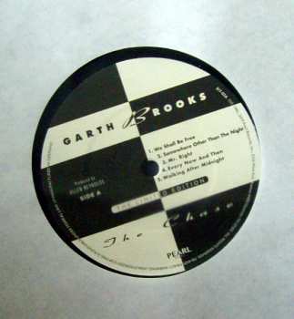 LP Garth Brooks: The Chase