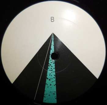 CD/EP Girls In Hawaii: Refuge