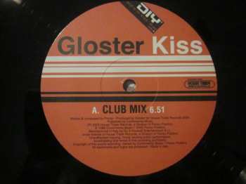 LP Gloster: Kiss