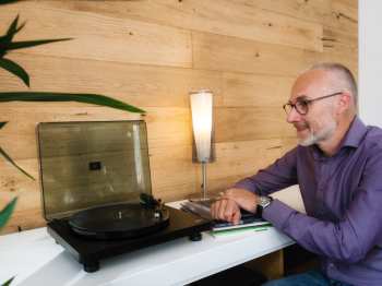 Hi-Fi Lenco L-30 Černá