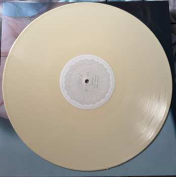 LP Madison Beer: Locket