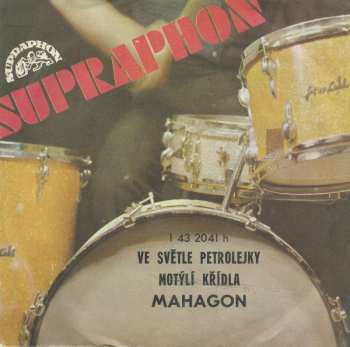 SP Mahagon: Ve Světle Petrolejky / Motýlí Křídla