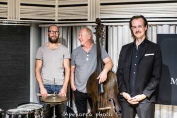 LP Matti Ollikainen: Matti Ollikainen Trio, Analogue Adventures