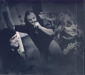 2CD/DVD Motörhead: The Wörld Is Ours - Vol 1 (Everywhere Further Than Everyplace Else)