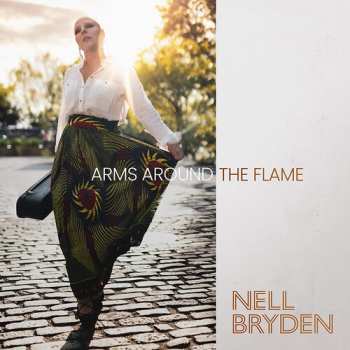 Album Nell Bryden: Arms Around The Flame