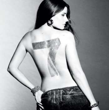 Album Nelly Furtado: 7
