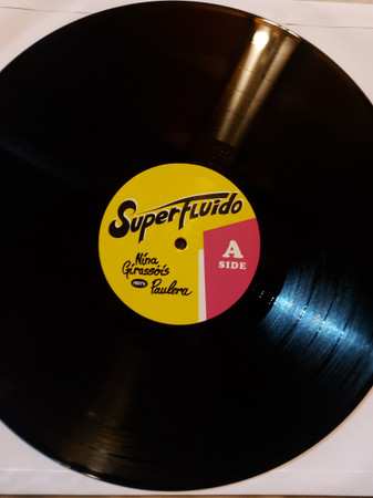 LP Nina Girassóis: Superfluido