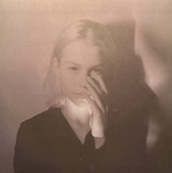 LP Phoebe Bridgers: Stranger In The Alps
