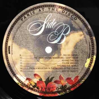 LP Panic! At The Disco: Pretty. Odd.
