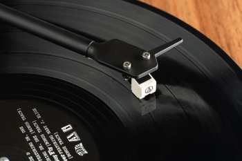 Hi-Fi Pro-ject E1 Ořech + AT3600L