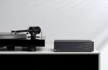 Hi-Fi Pro-Ject Phono Box S3 B - Plně symetrický gramofonový předzesilovač, černý