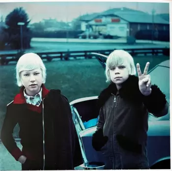 Vandrar I Ett Regn Med Milles