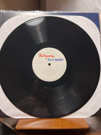 LP Red Yarn: Red Yarn's Old Barn