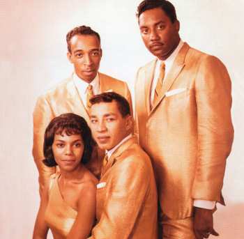 CD The Miracles: The Best Of Smokey Robinson & The Miracles