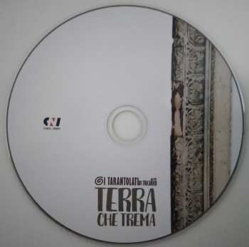 CD Tarantolati Di Tricarico: Terra Che Trama