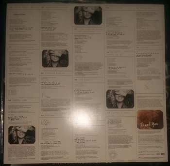 LP Tori Kelly: Unbreakable Smile