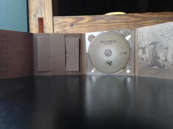 CD Trys Keturiose: Bitela DIGI