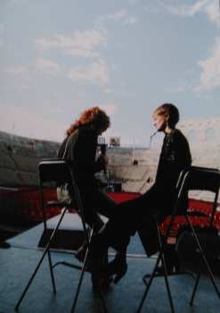 2CD/DVD/Box Set Various: Amiche In Arena DLX