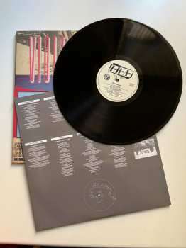 LP Violet Eves: Promenade LTD | NUM