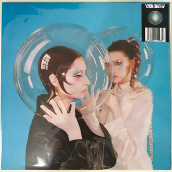 Waterbaby: 22° Halo