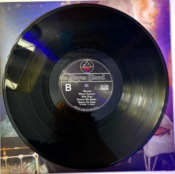 LP Weyes Blood: Titanic Rising