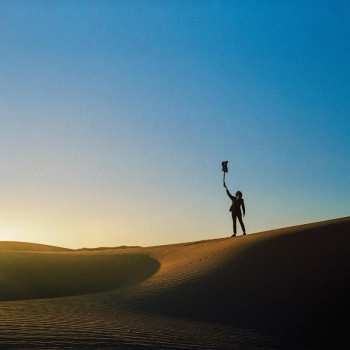 CD Yonatan Gat: Universalists